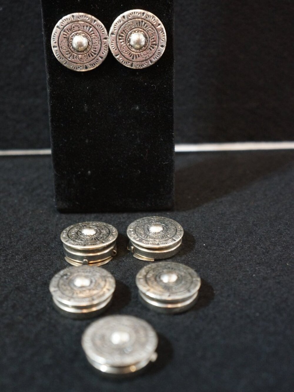 Vintage Salazar Taxco Mexico Aztec Calendar Button Cover & Earring Set